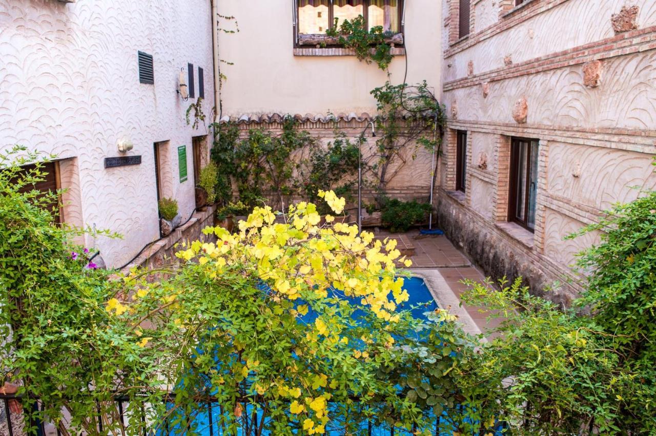 Apartamentos Capricho Del Valle Arroyo Frio Eksteriør billede